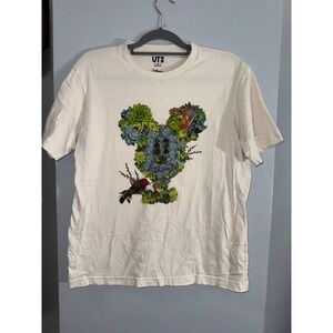 Disney and Uniqlo‎ Magic for all ivory  Mickey Mouse floral design size medium.